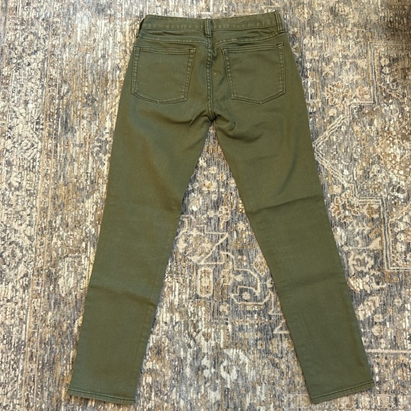 Olive colored Jcrew toothpick Jean. Size 25 - Picture 2 of 4
